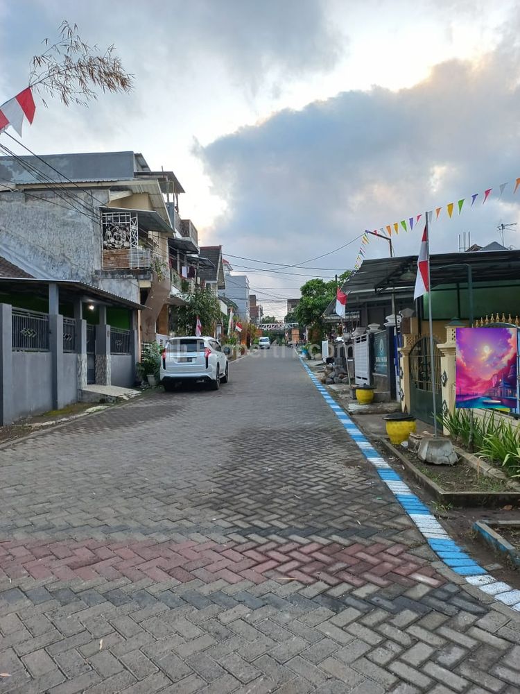 Dijual Rumah Hook Villa di Sengkaling Malang, Luas Tanah 130