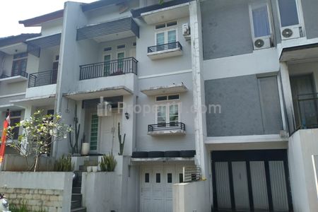 Rumah Dijual Dalam Cluster Dekat Samsat Cinere, Depok