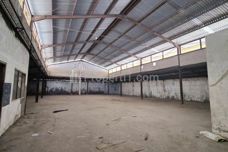 Jual Gudang Luas Tanah 2300m2, Luas Bangunan 1600m2 di Jalan Kapuk Kamal Raya, Akses Kontainer 24 Jam, Penjaringan, Jakarta Utara