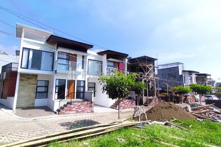 Dijual Rumah Villa 2,5 Lantai di Kota Batu