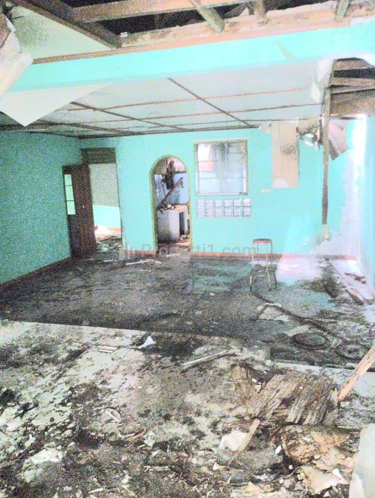 Dijual Rumah Tua di Muara Karang Jakarta Utara