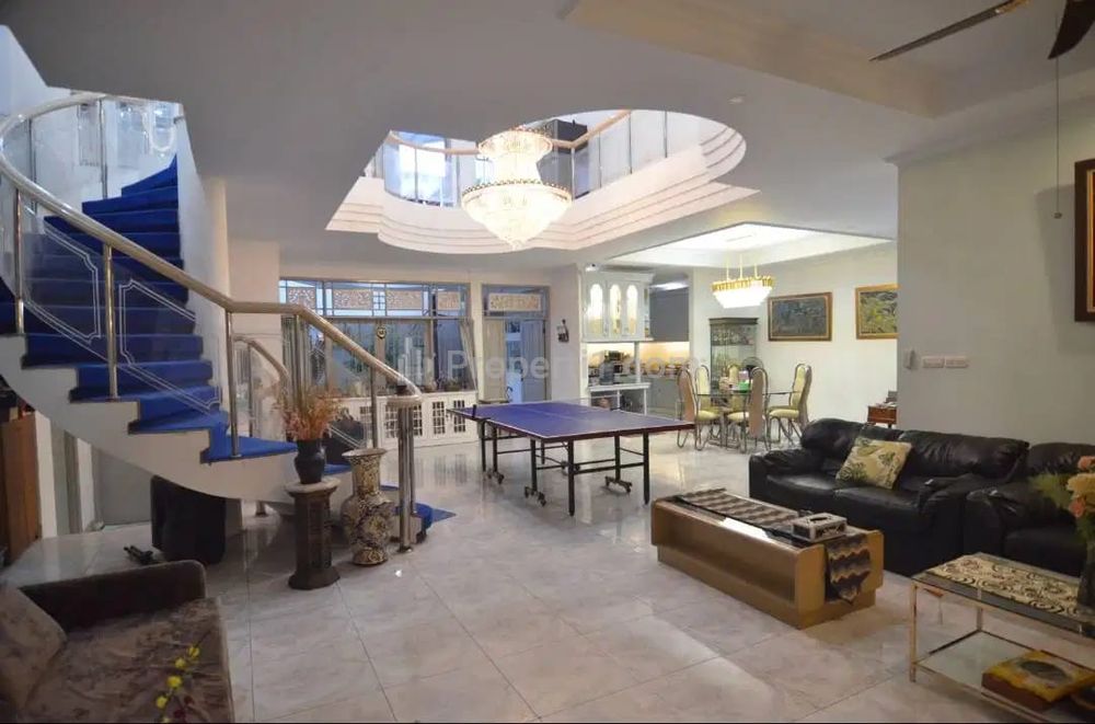 Disewakan Rumah Mewah Full Furnished Cocok untuk Tempat Tinggal di Cilandak Jakarta Selatan