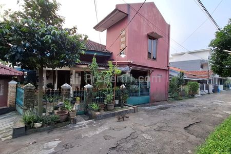 Rumah Dijual Dalam Komplek Dekat Living Plaza Cinere, Depok