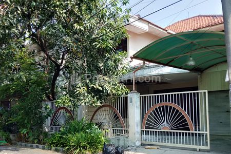 Dijual Rumah di Darmo Permai Utara, Surabaya, Rumah Murah Hitung Tanah Saja