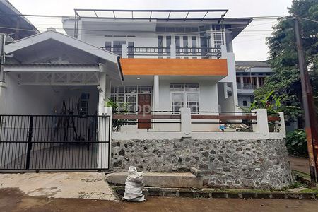 Dijual Rumah Modern Classic di Bojong Koneng Bandung - Griya Bukit Mas