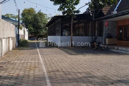 Jual Cepat Rumah Tua Tanah Luas Harga di Bawah NJOP Lokasi Dekat Gedung Sate Bandung