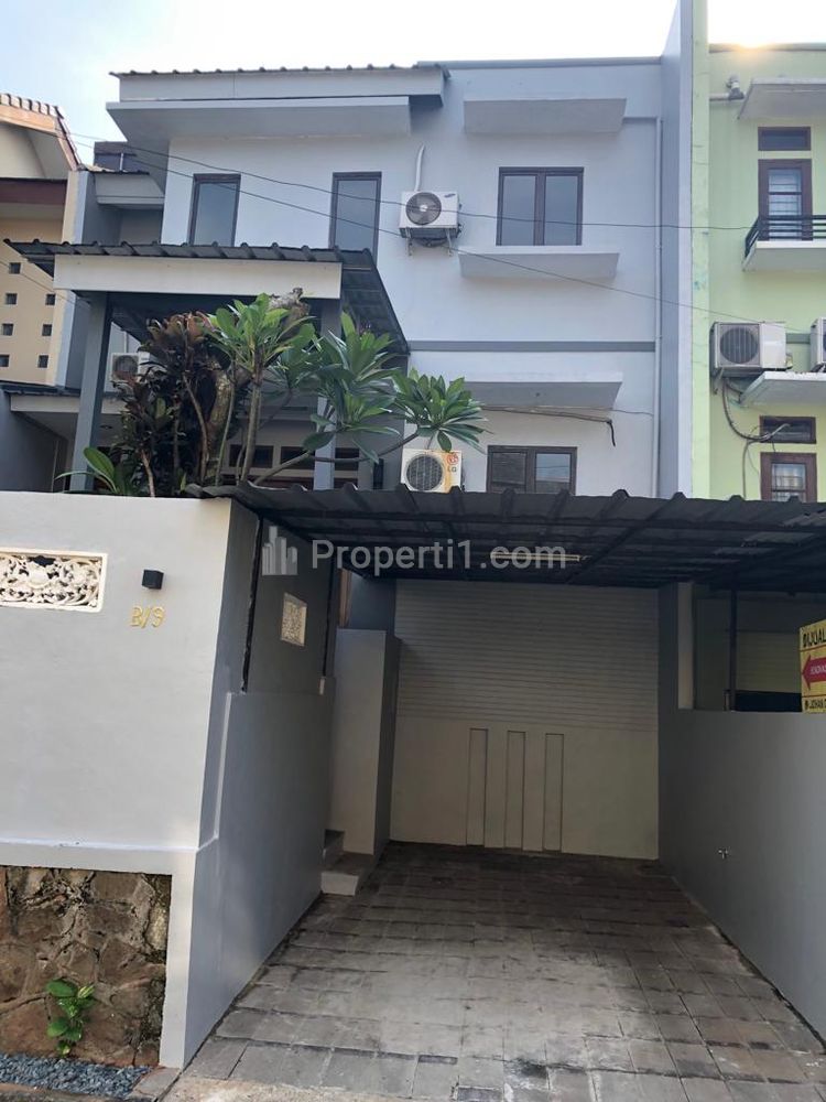 Rumah Dijual Dalam Perumahan di Cinere Dekat Samsat Cinere, Depok