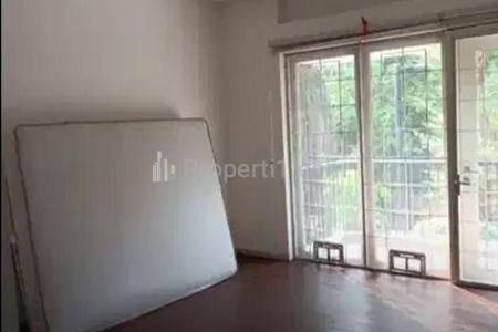 Disewakan Rumah Serenia Hills Lebak Bulus 3BR 3Bath Semi Furnished, Jakarta Selatan