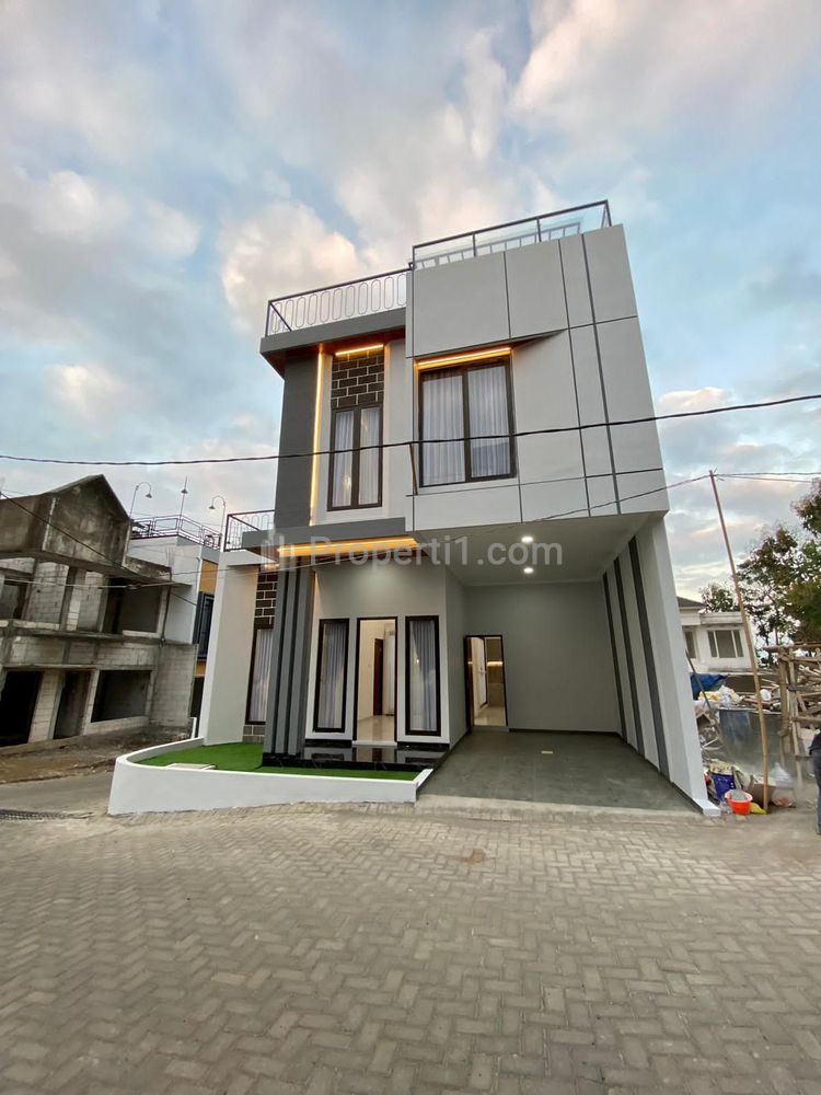 Dijual Villa di Batu Jawa Timur, Luas Tanah 100 m2, Banyak Bonusnya