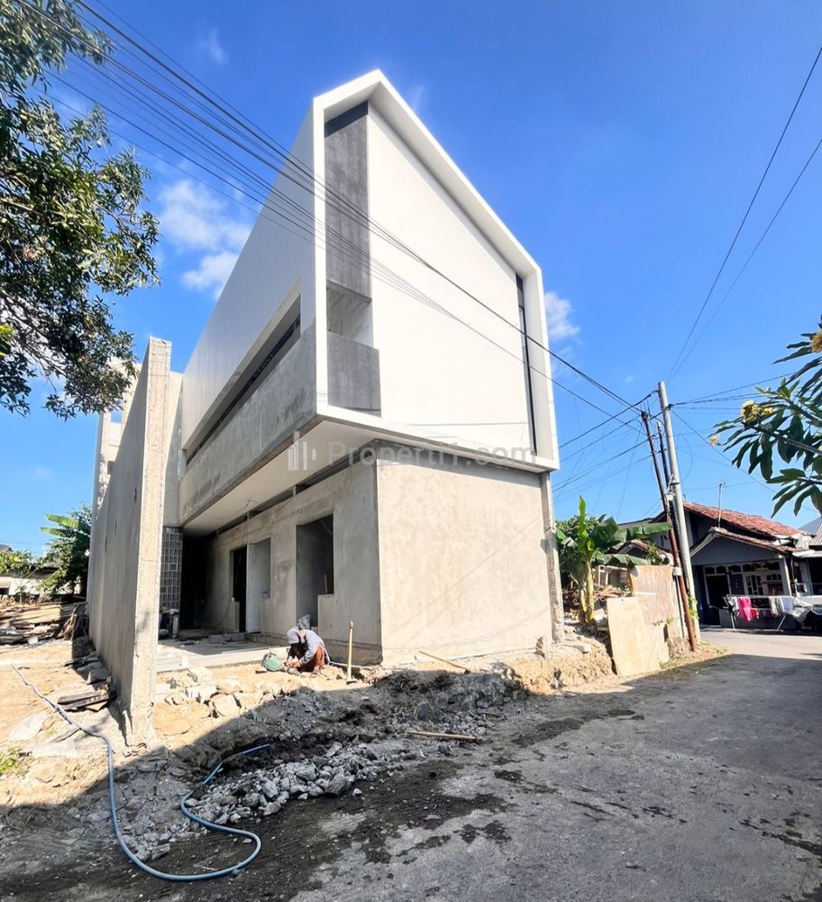 Dijual Kost Exclusive Baru Full Furnished di Jl. Kaliurang Km 6 Yogyakarta Dekat UGM, UPN