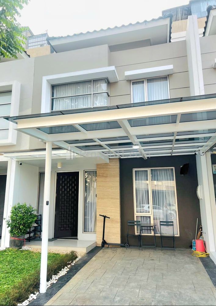 Jual Rumah di Golf Island PIK Jakarta Utara, Cluster Piano Kondisi Bagus