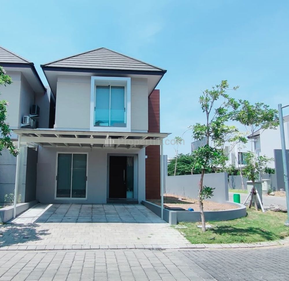 Rumah Dijual di Graha Natura Surabaya Barat