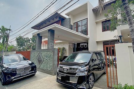 Disewakan Rumah Mewah di Kebayoran Baru, Jakarta Selatan STD473