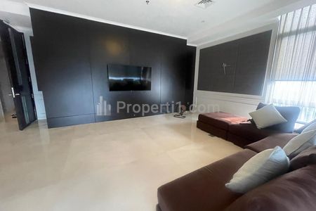 For Rent Apartment Senopati Suites Private Lift - 3+1 BR Furnished