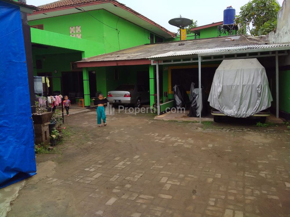 Rumah Dijual Tanah Luas Dekat Pintu Tol Limo dan Sawangan, Depok