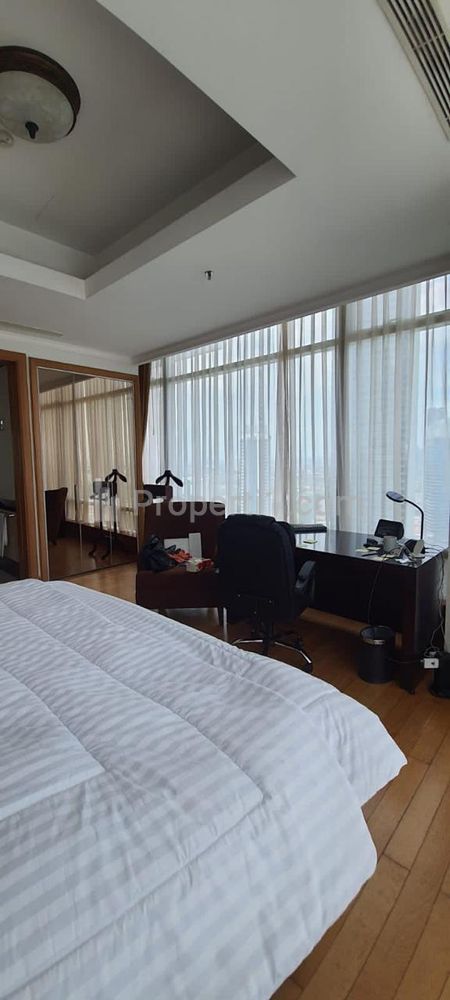 Disewakan Apartemen Kempinski 2BR Size 157sqm Furnished