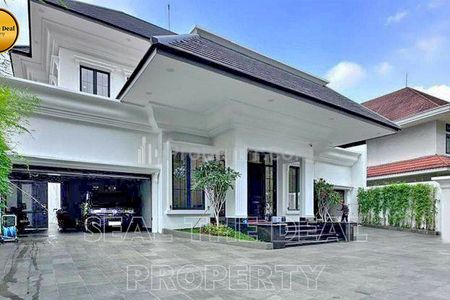 Dijual Rumah Mewah di Area Menteng Jakarta Pusat STD169