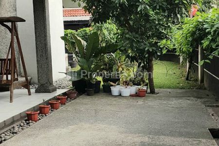 Dijual Rumah Mewah Asri Terawat Hook di Batu Indah Batununggal Bandung