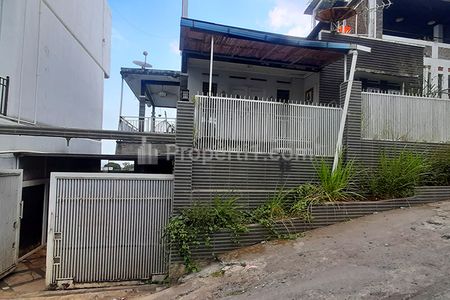 Dijual Rumah Serasa Villa di Sayap Jalan Bojongkoneng Bandung