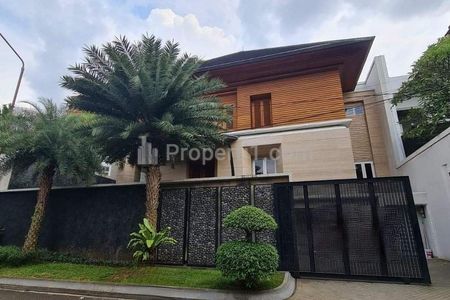 Jual Rumah Baru Mewah Ada Kolam Renang dan Private Lift, Akses Jalan Lebar di Pondok Indah, Kebayoran Lama, Jakarta Selatan