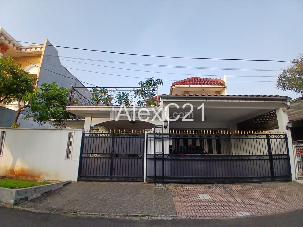 Dijual Rumah di Komplek Tanjung Barat Indah, Super Strategis di Jl. TB Simatupang, Tanjung Barat, Jagakarsa, Jakarta Selatan