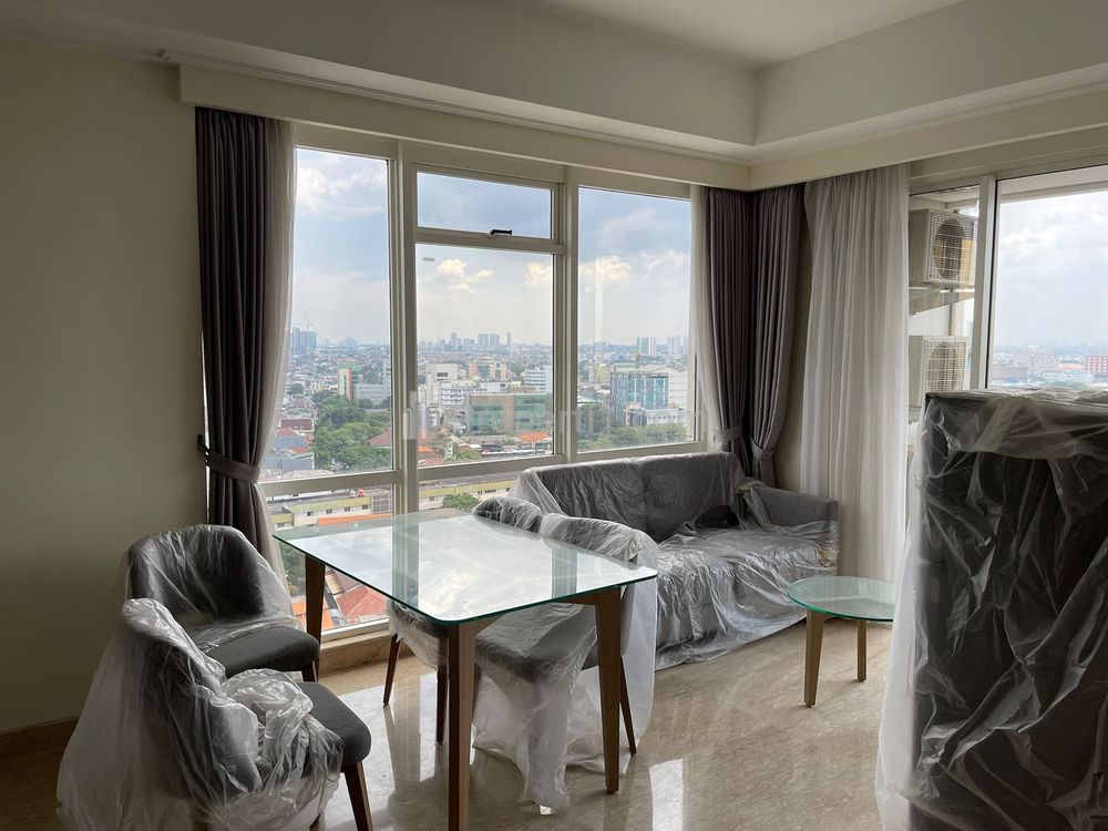 Disewakan Apartemen Menteng Park Tower Emerald (Private Lift) - 2 Bedrooms Full Furnished, Dekat TIM, RSCM, Bunda Hospital, dan Kampus UI Salemba