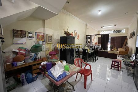 Dijual Ruko 3,5 Tingkat Siap Huni di Komplek Razak Mas (Dekat Jl.Gatot Subroto/Sekip), Medan Petisah, Medan