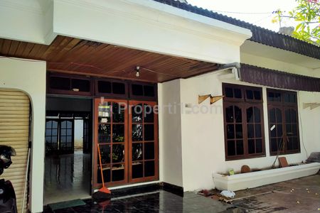 Dijual Rumah di Kutisari Surabaya Selatan, Luas 300 m2 Harga Nego Siap Huni