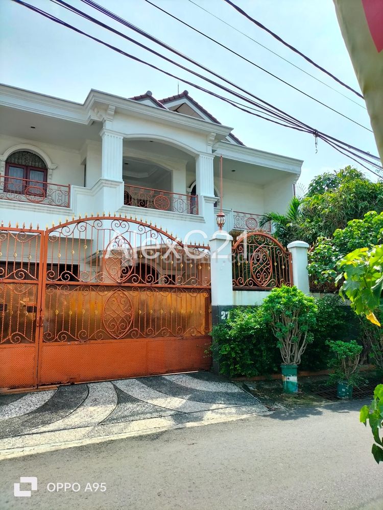 Dijual dan Disewakan Rumah di Kebayoran Lama Utara, Kebayoran Lama, Jakarta Selatan