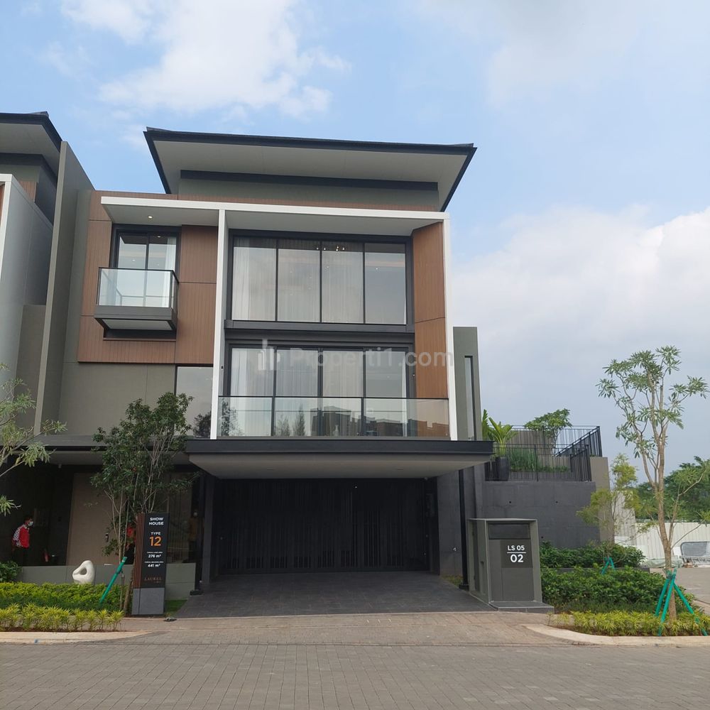 Dijual Rumah Mewah Siap Huni di BSD City Tangerang