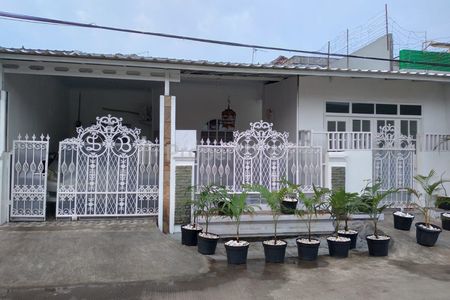 Jual Cepat Rumah Siap Huni Luas Tanah 145 m2 di Ciangsana, Cibubur, Dekat Kota Wisata, Bogor, Jawa Barat