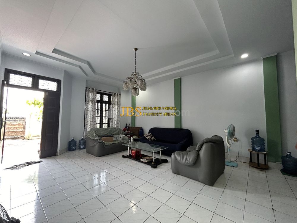 Jual Rumah 2,5 Tingkat di Komplek Taman Polonia Medan Jalan Taman Polonia 4