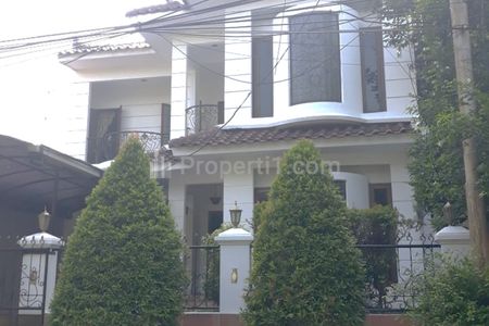 Rumah Dijual di Pondok Indah Dekat Sekolah BM 400, Jakarta Selatan