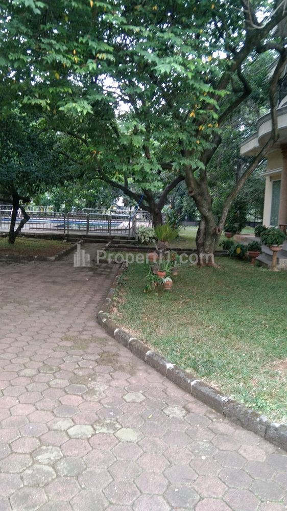 Jual Rumah Hitung Tanah Luas Tanah 5000 m2, Pinggir Jalan Warung Sila Kahfi 1, Jagakarsa, Jakarta Selatan