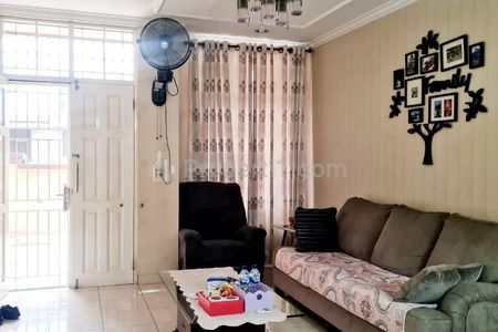 Dijual Rumah 2 Lantai Full Furnished di Taman Semanan Indah, Kalideres, Jakarta Barat