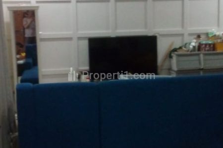 Jual Rumah di Cirendeu Tangerang Selatan, Dekat Lebak Bulus Jakarta Selatan, Lokasi Strategis - 3 Kamar Tidur Furnished