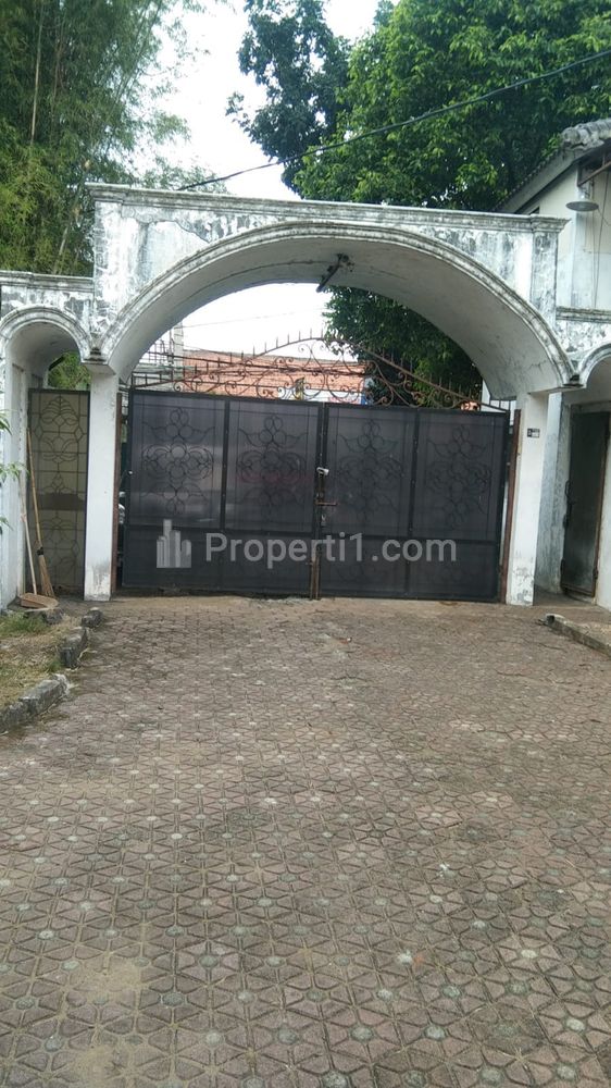 Jual Rumah Hitung Tanah Luas Tanah 5000 m2, Pinggir Jalan Warung Sila Kahfi 1, Jagakarsa, Jakarta Selatan