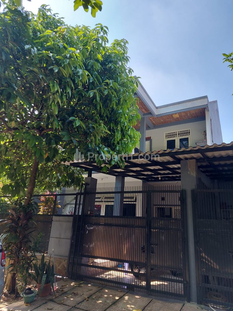 Dijual Rumah di Kencana Loka BSD dekat Sekolah St. John dan Cikal