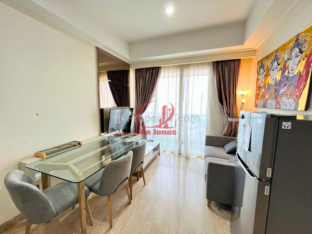 Sewa Apartemen Menteng Park Tower Emerald (Private Lift) - 2 Bedrooms Full Furnished, Dekat TIM, RSCM, Bunda Hospital, dan Kampus UI Salemba