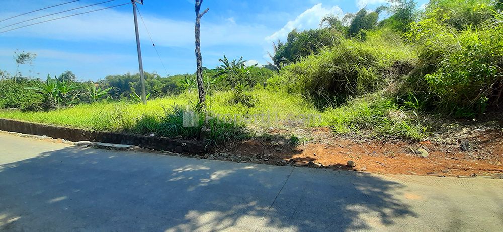 Jual Tanah untuk Rumah Tinggal atau Villa View Bukit dan Persawahan di Jalan Cilengkrang Bandung