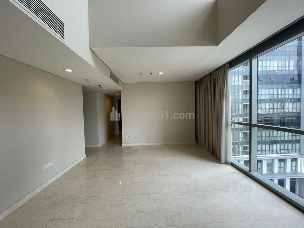 Jual Cepat Apartemen Ciputra World 2 Jakarta - Tower Residence 3 BR + Study + Maidroom, 155sqm, Pet Friendly
