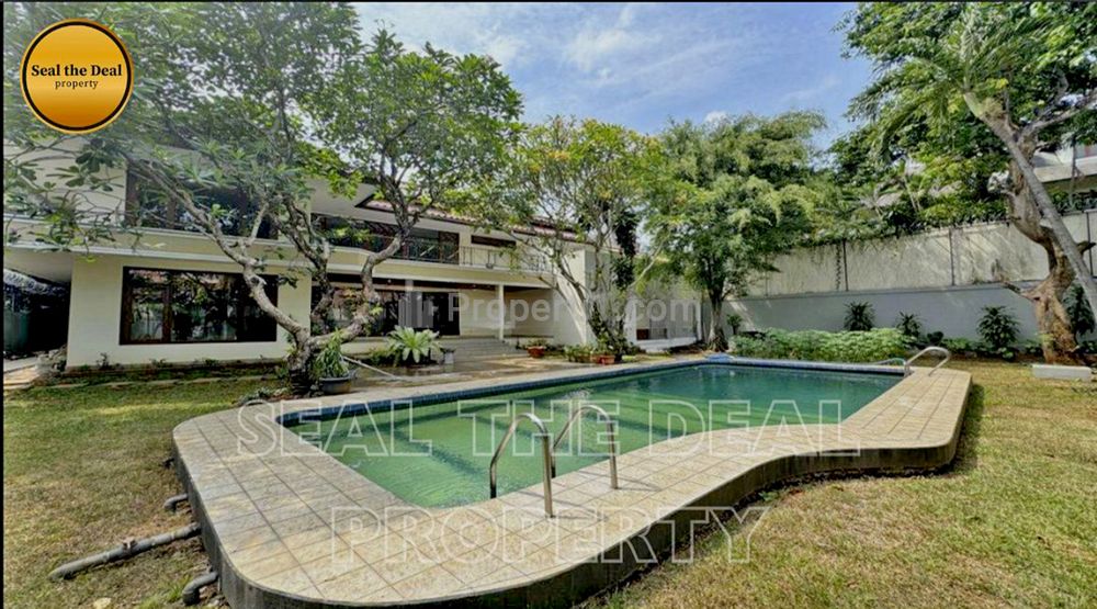 Disewakan Rumah Luas di Kemang/Ampera/Pejaten Jakarta Selatan STD470