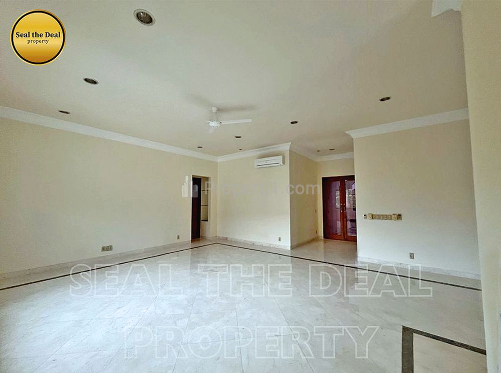 Disewakan Compound House di Area Kemang/Pejaten Jakarta Selatan STD522