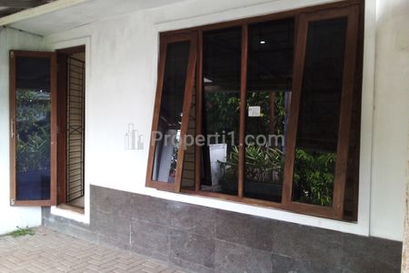 Dijual Rumah Jalan Boulevard Jalan Lebar di Tangerang