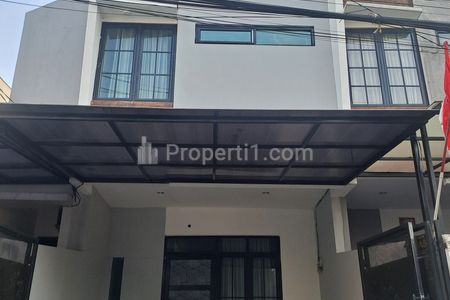 Dikontrakkan Rumah Vertihouse Beji 3 A5, Depok