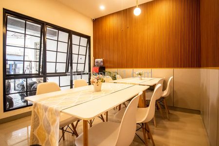 Jual Kost 26 Kamar 4 Lantai Sudah Terisi di Tomang Grogol Jakarta Barat