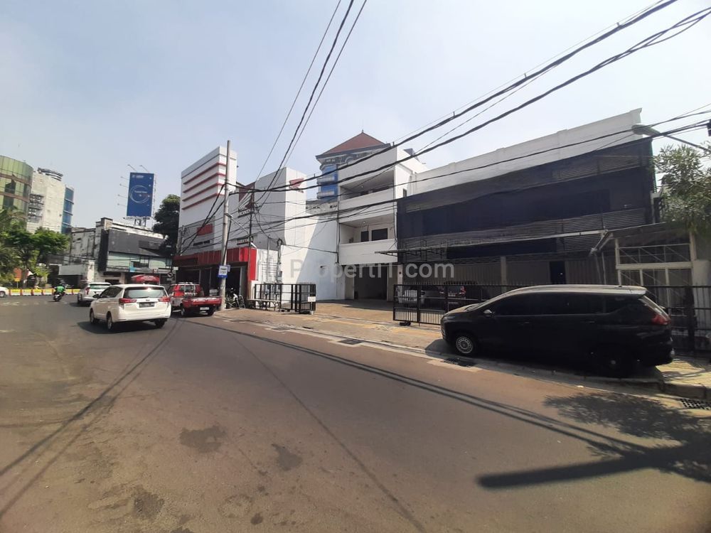 Disewakan Gedung di Surabaya Pusat - Area Tunjungan Plaza - Basuki Rahmat - NOL Jalan - Parkiran Luas - Cocok buat Segala Usaha