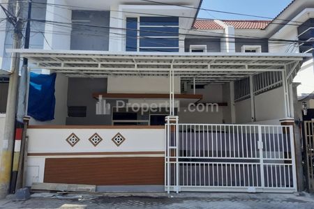 Dijual Rumah 2 Lantai Siap Huni di Lebak Indah Surabaya