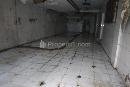 Dijual Ruko di Jalan Moh Mansyur Jakarta Barat, LT 340m2, Jalan Raya, Harga di Bawah NJOP