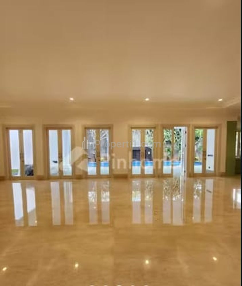 Dijual Rumah 2 Lantai di Jalan Cipete, Jakarta Selatan